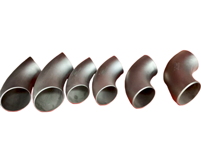 Jaka jest chropowatość powierzchni kolanka tytanowego?